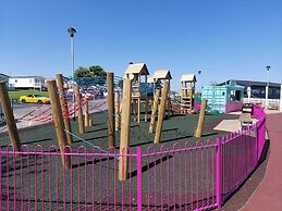 Jonstone Pines Lodge at Cayton Bay Holiday Park