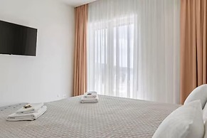 Lustica Bay Central