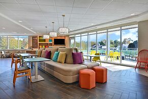 Home2 Suites by Hilton Savannah Midtown, GA