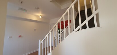 Grace Apartments - Living Stone 2