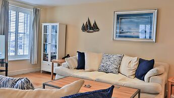 Harbourside Apartment