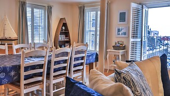 Harbourside Apartment