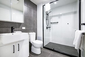 Hedge Apartments by CLLIX