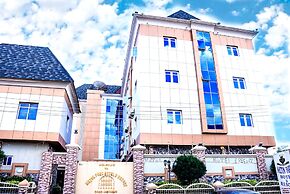Milton Park Hotel & Resort