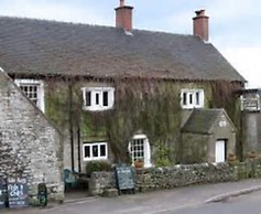 Lovely 4 bed House Sleeping 8 Near Ashbourne