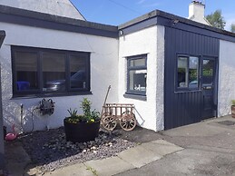Ochil Cottage In Bannockburn, Close to Stirling
