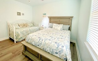 At Long Last 3 Bedroom Home by RedAwning