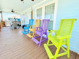 At Long Last 3 Bedroom Home by RedAwning