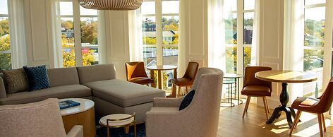 The Brenton Hotel