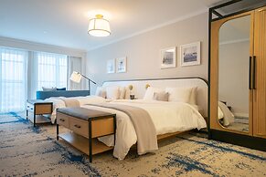 The Brenton Hotel