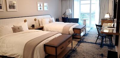 The Brenton Hotel