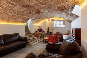 Antiguo Brondo Selfcheck-in Smart Rooms