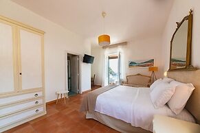 Villa Bina Sea Hotel