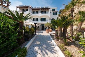 Villa Bina Sea Hotel