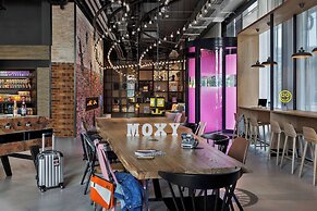 Moxy Bern Expo