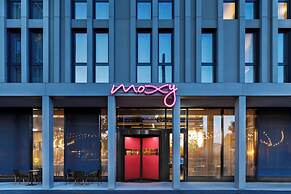 Moxy Bern Expo