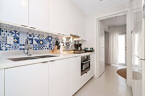 Roami at 250 Collins