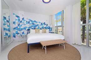 Roami at 250 Collins