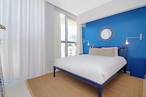 Roami at 250 Collins