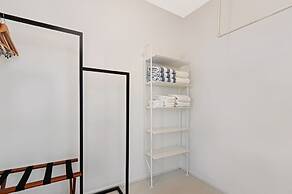 Roami at 250 Collins