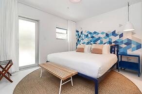 Roami at 250 Collins