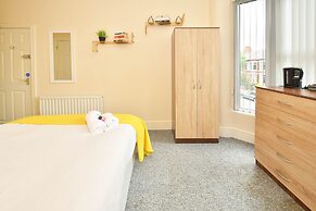 Townhouse @ 178 Ruskin Road Crewe