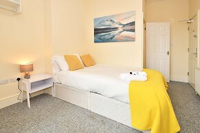 Townhouse @ 178 Ruskin Road Crewe