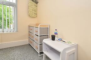 Townhouse @ 178 Ruskin Road Crewe