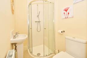 Townhouse @ 178 Ruskin Road Crewe