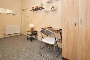 Townhouse @ 178 Ruskin Road Crewe