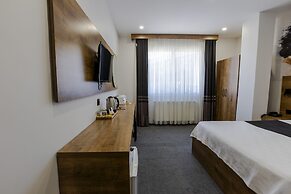 Acar Airport Hotel