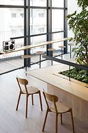 9h nine hours Hakata station