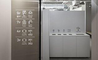 9h nine hours Hakata station