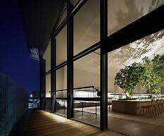 9h nine hours Hakata station