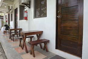 Myrna's Pension House