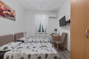 Little Flower in City Center