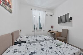 Little Flower in City Center