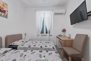 Little Flower in City Center