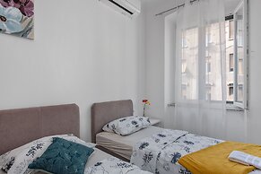 Little Flower in City Center