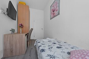 Little Flower in City Center