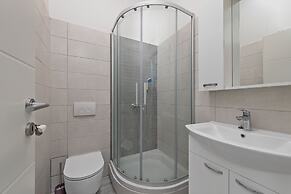 Little Flower in City Center