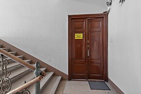 Little Flower in City Center