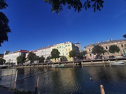 Little Flower in City Center