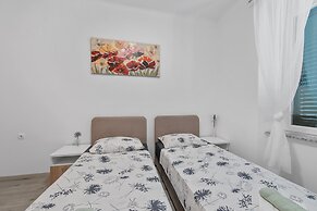 Little Flower in City Center