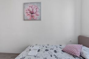 Little Flower in City Center