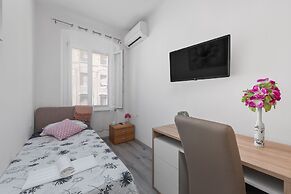 Little Flower in City Center