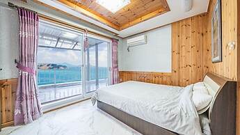 White O Pension