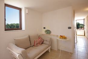 TD Villa Ricchiari Traditional Villa with Designer Pool