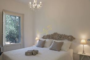 TD Dimora del Giglio with Organic Garden with Pool