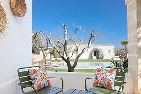 TD Dimora del Giglio with Organic Garden with Pool